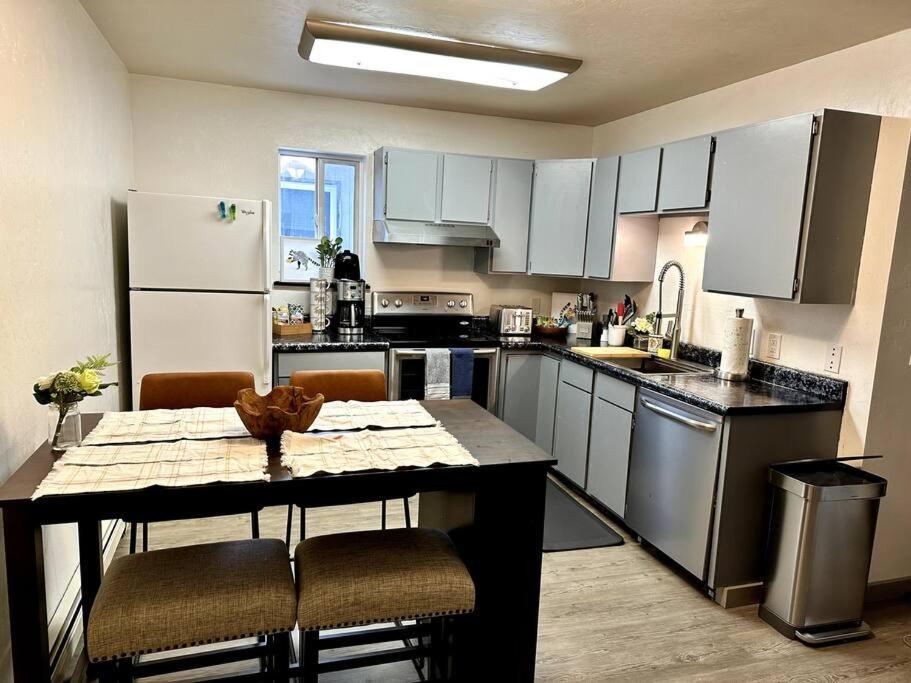 Comfortable 2Br Apt Central Фербанкс Екстер'єр фото