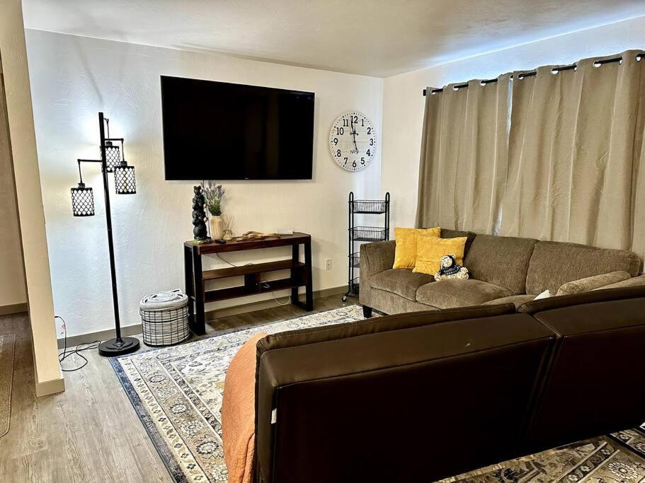 Comfortable 2Br Apt Central Фербанкс Екстер'єр фото
